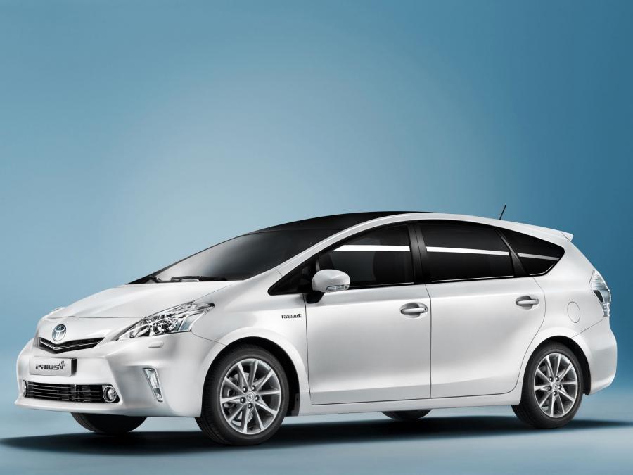  Toyota Prius + 2011 года  (фото 1 из 12)